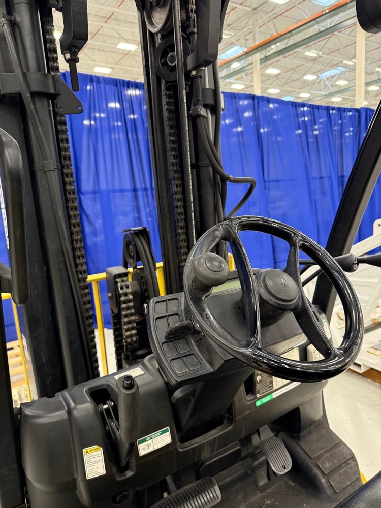 Yale GLC080VX 8000lb Used Forklift