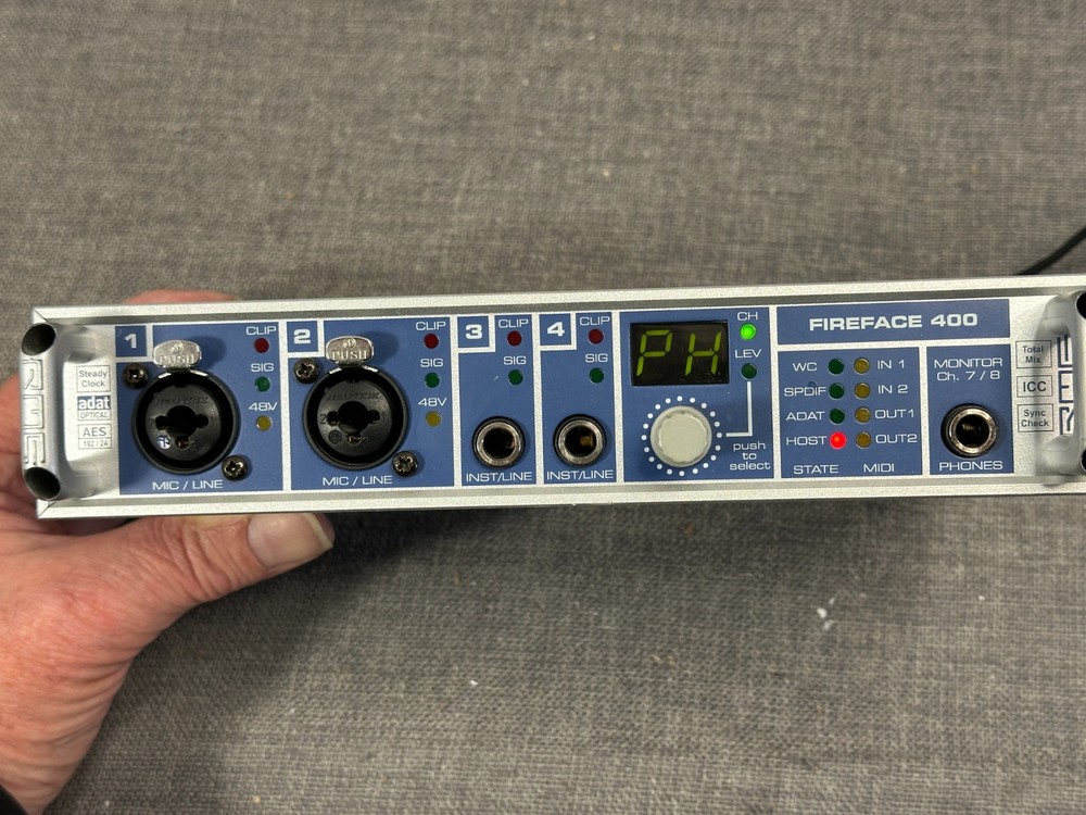 Fireface 400 FireWire Audio Interface, Phantom Power, MIDI, 2 Mic Inputs Germany