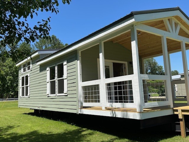 ELEGANT RUSTIC CABINS -MOVABLE TINY HOMES CABINS CUSTOM BUILT FOR YOUR PROPERTY