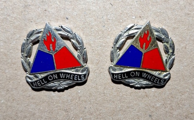 2 Authentic US Army 2nd Armor Hell On Wheels Chest Pins