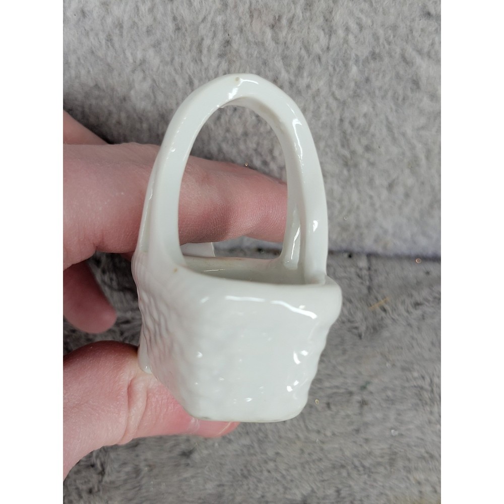 Small White Ceramic Basket Floral Name Plate Accessory