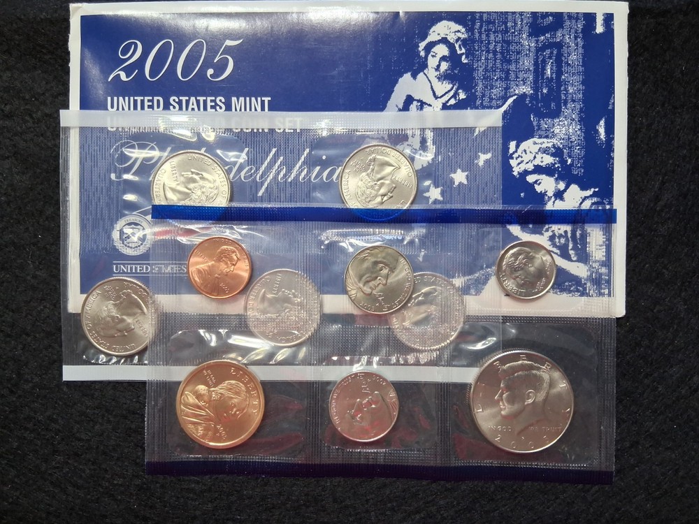 2005 US Mint Set P and D