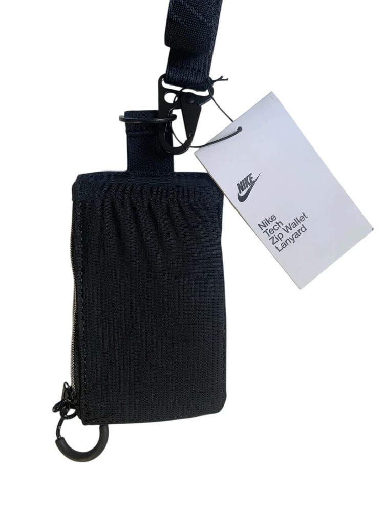 BNWT NIKE TECH STATEMENT ZIP WALLET LANYARD BLACK CARD HOLDER