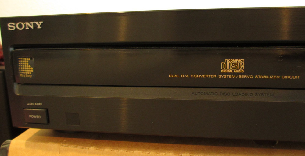 Sony CDP-C201 Compact 5 Disc Carousel Changer Player, Tested, Works.
