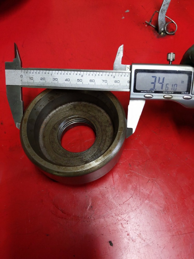 1-1/2" x 8 TPI 2-1/2" Step Collet Closer