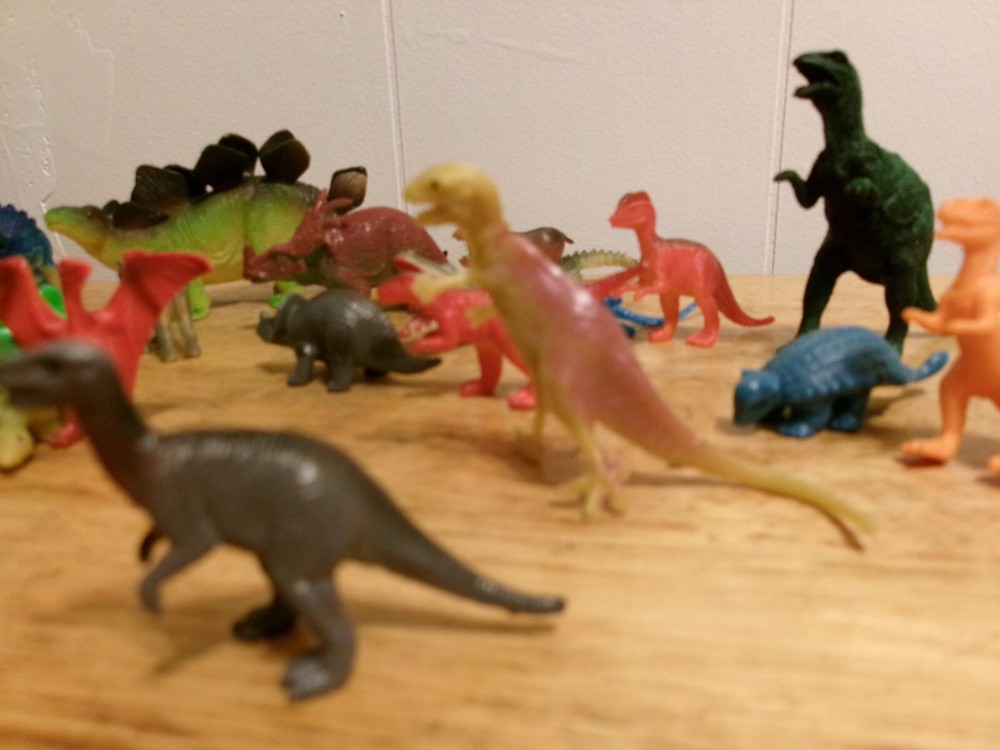 plastic dinosaurs lot vintage
