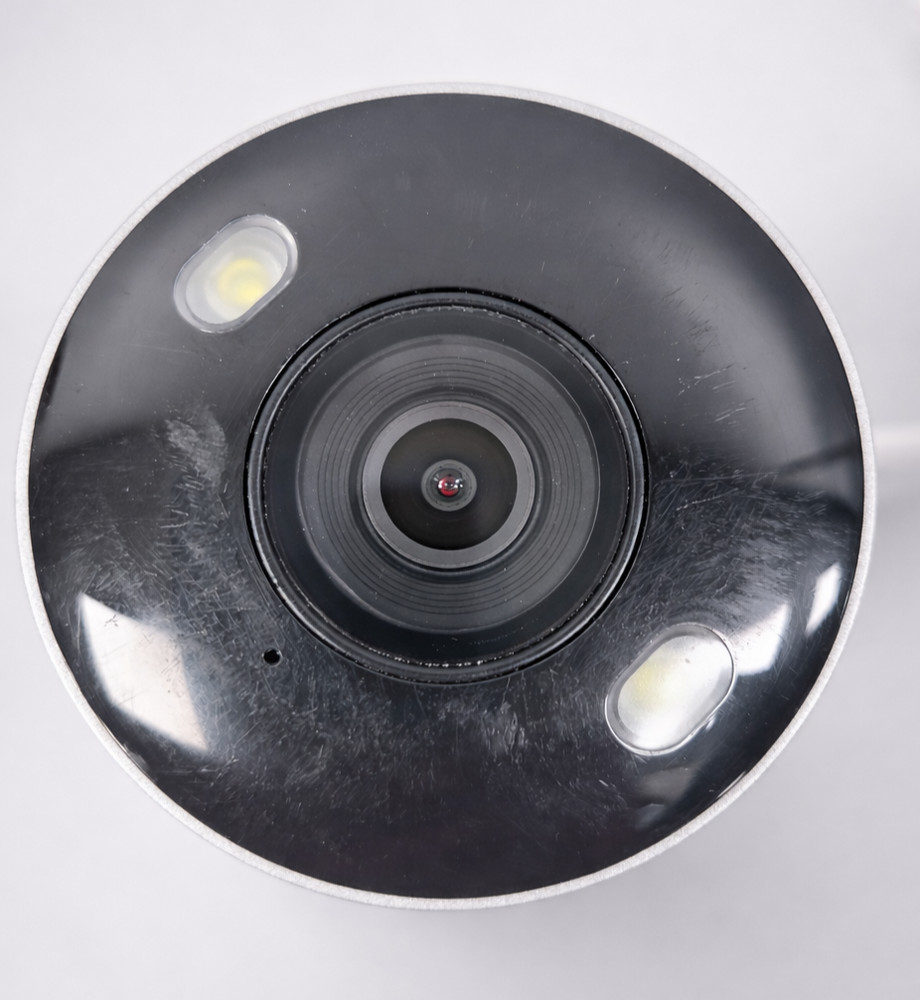 Lorex E893AB 4K Ultra HD Smart Deterrence IP Security Camera with Smart Motion