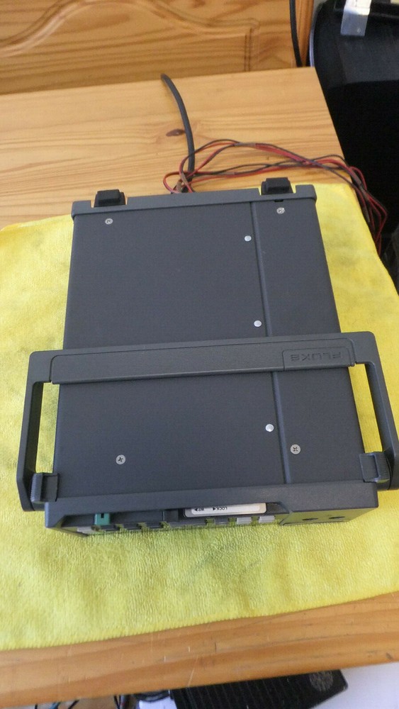 Fluke Hydra 2635A Data Logger With 2645 Universal Module