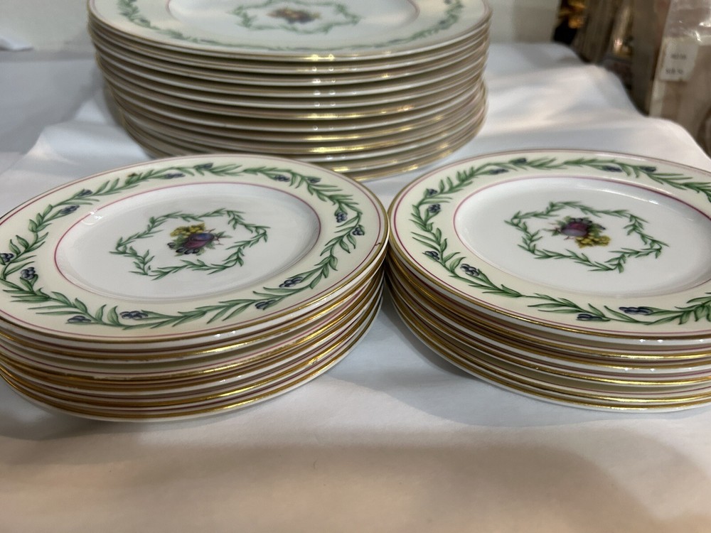 Royal Worcester Athlone Dinner Plates 10,5” 12 Available