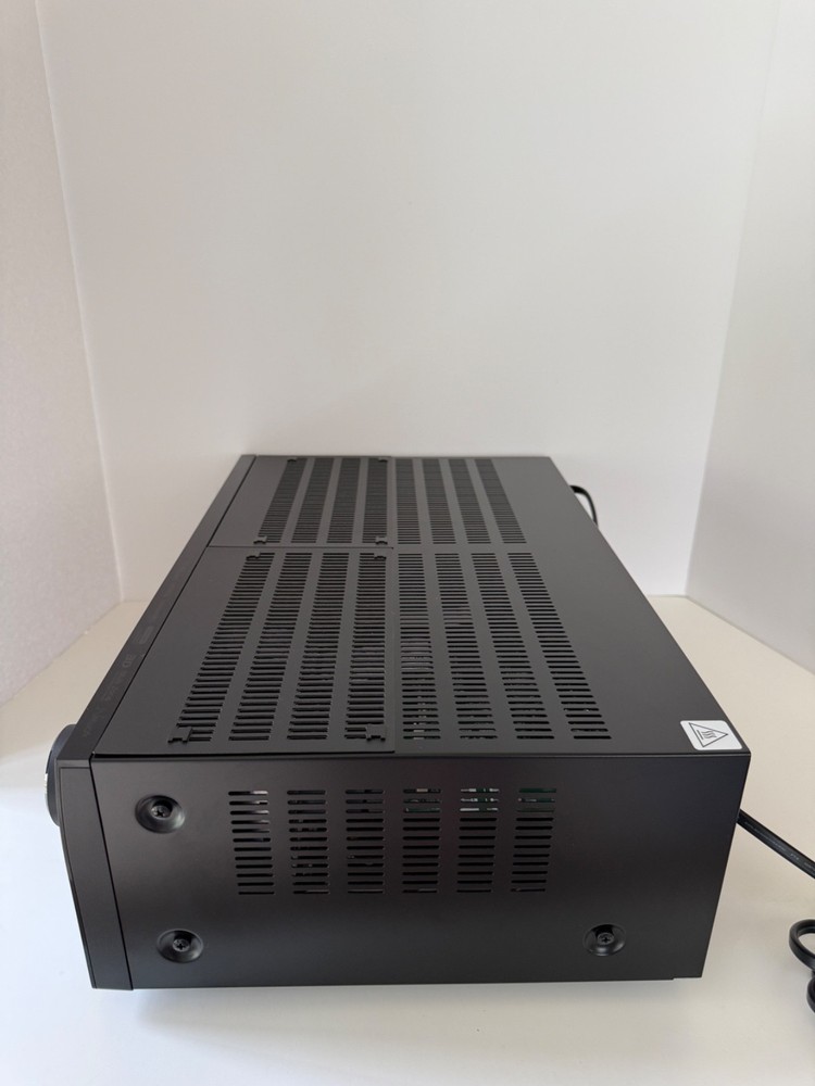 DENON AVR-1713 INTEGRATED NETWORK RECEIVER with ACCESSORIES