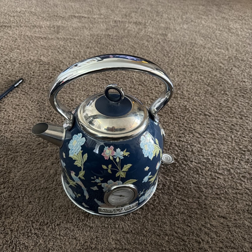 VQ - Laura Ashley 1.7L Dome Kettle - Elveden Navy Kettle Only No Vase
