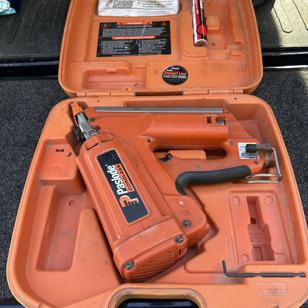 Paslode 30 Degree Framing Nailer (Untested)