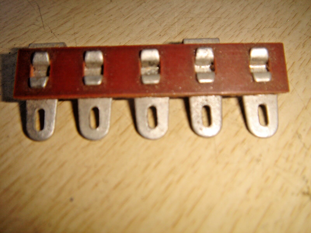 Vintage 5-way Bakelite tag strip