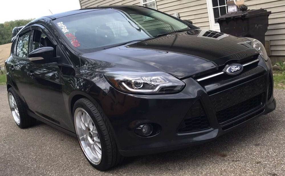 Husky AeroSkin Hood Protector Bug Shield Deflector for 2012-2014 Ford Focus Mk3