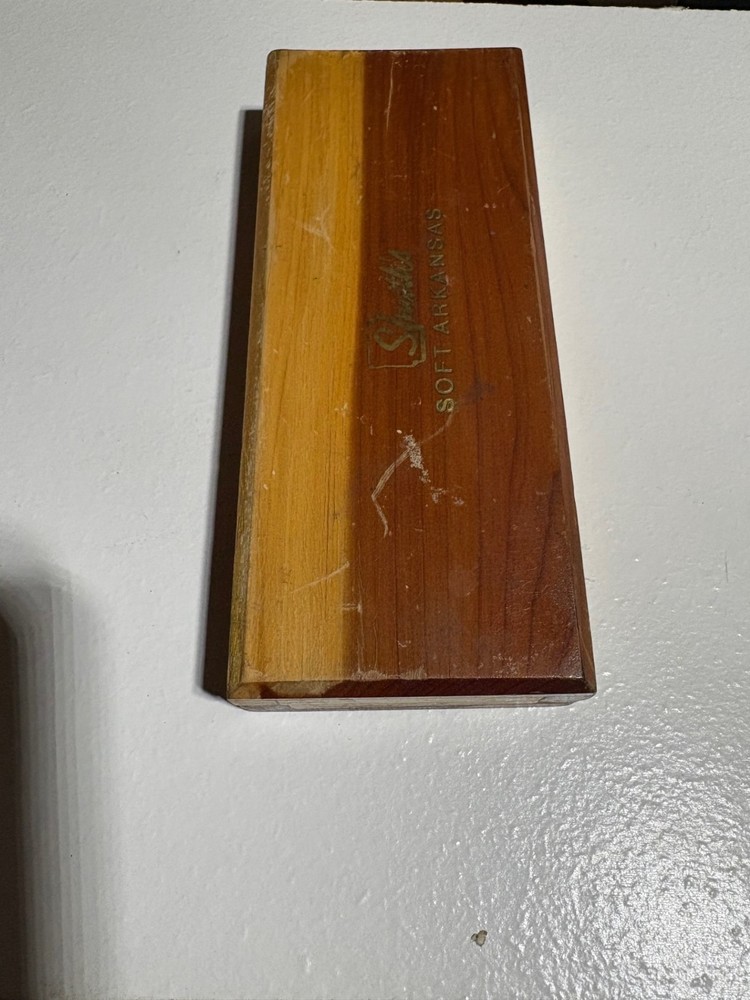 Smith's Soft Arkansas 6" stone w/ cedar box