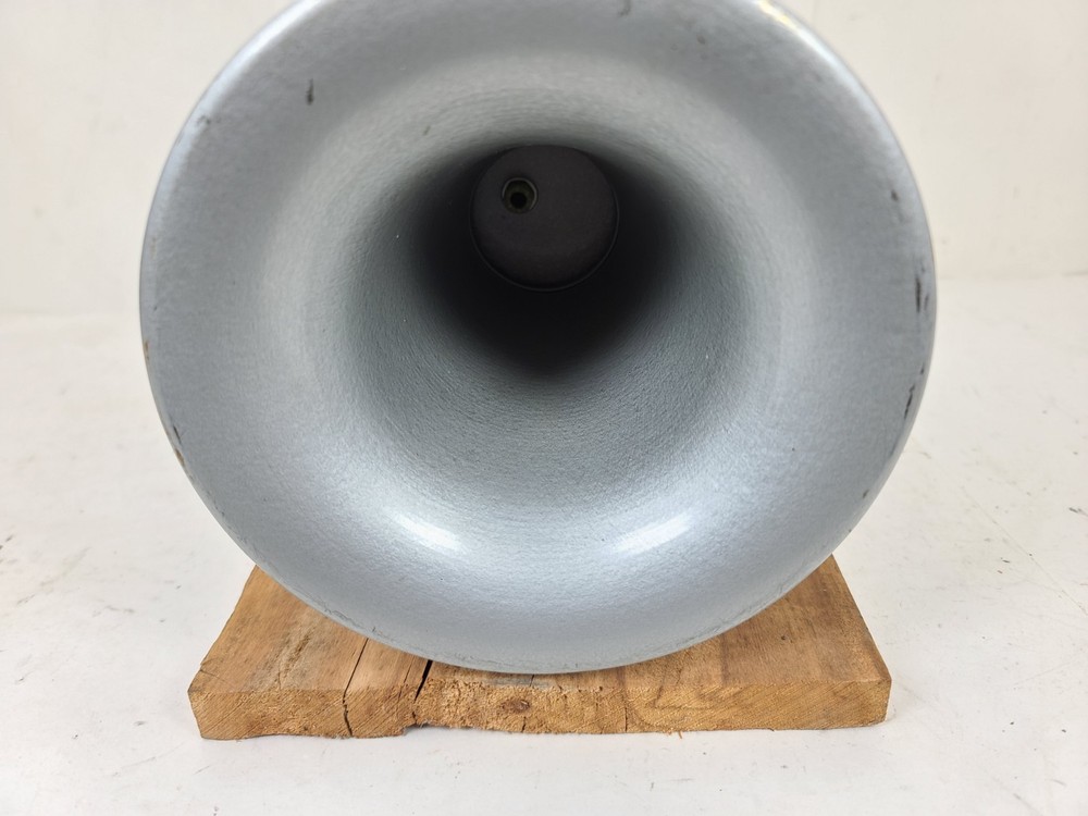 Thomas Ind. Benjamin Products Electrical Horn KM-8170