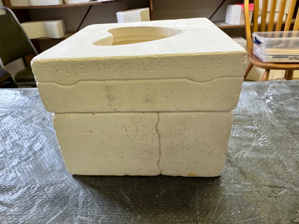 VINTAGE ALBERTA CERAMIC MOLD #A-157 A & B HEART BOX