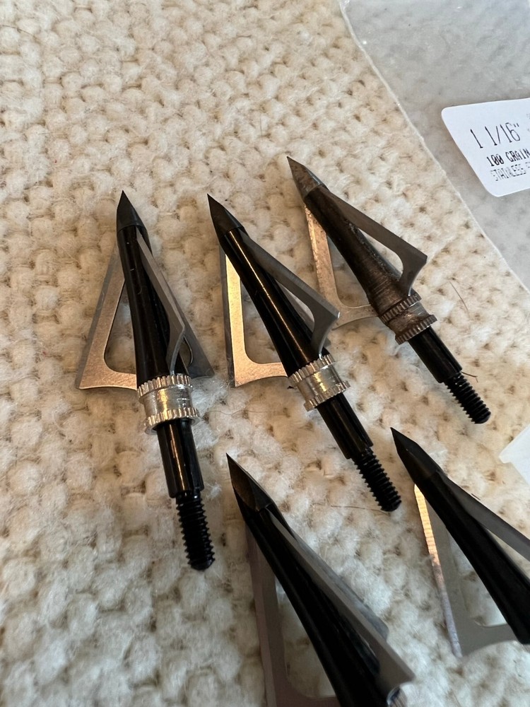 100 Grain 1 1/16" 3 Blade Broadheads
