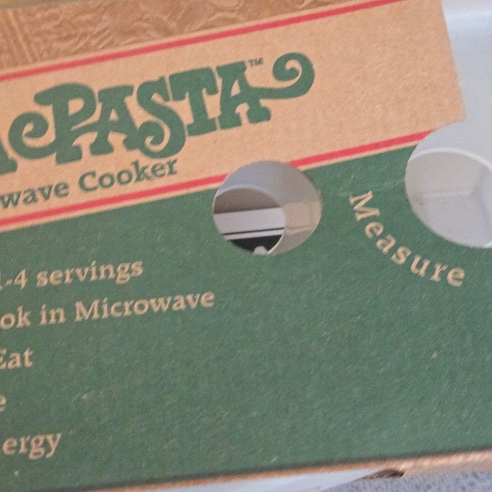 Fasta Pasta Microwave Cooker Strainer Container Dishwasher Safe New NOS