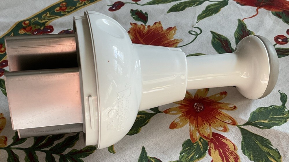 Pampered Chef Food Chopper Replacement Part Rotating Blades Handle