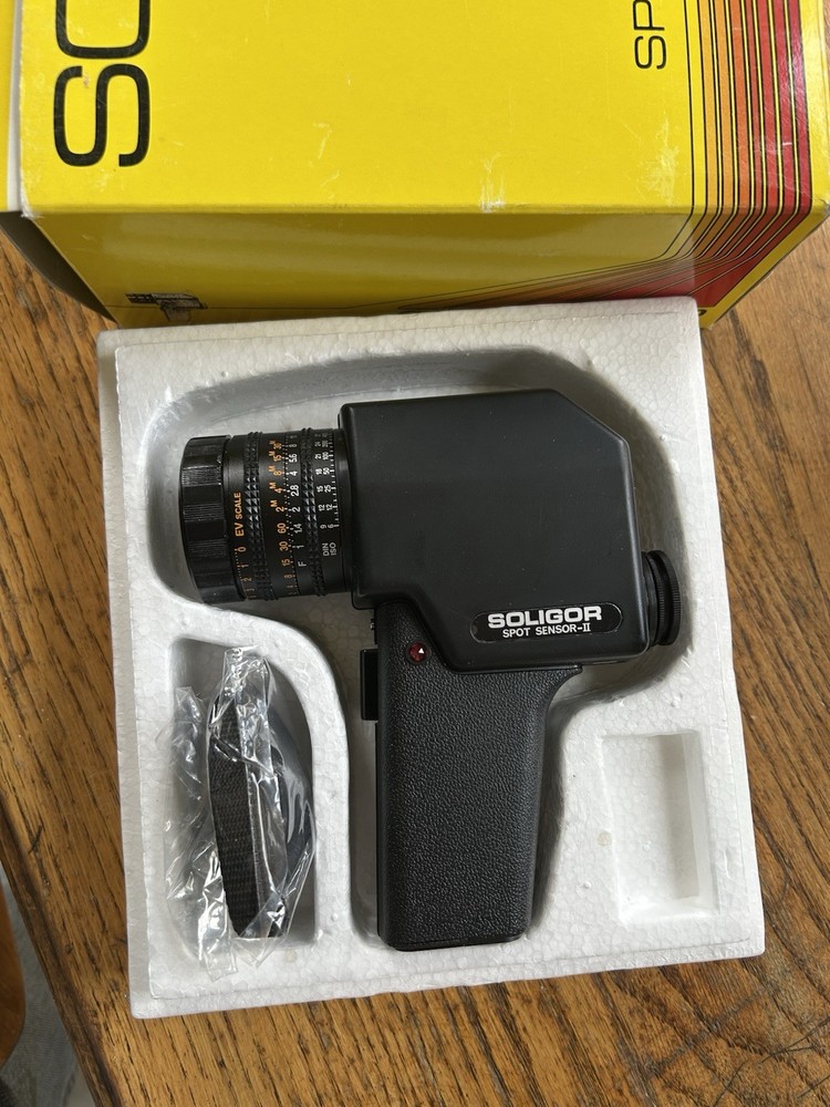 Soligor Spot Sensor-II Analog Spot Camera Light Meter w/Box Japan