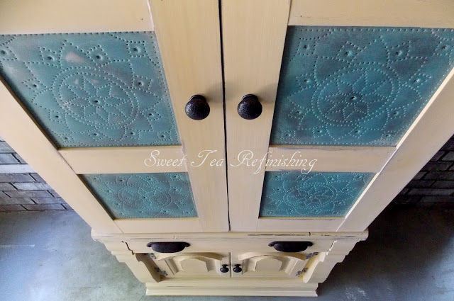 1-1/2" Hammered Knob Antique Pewter