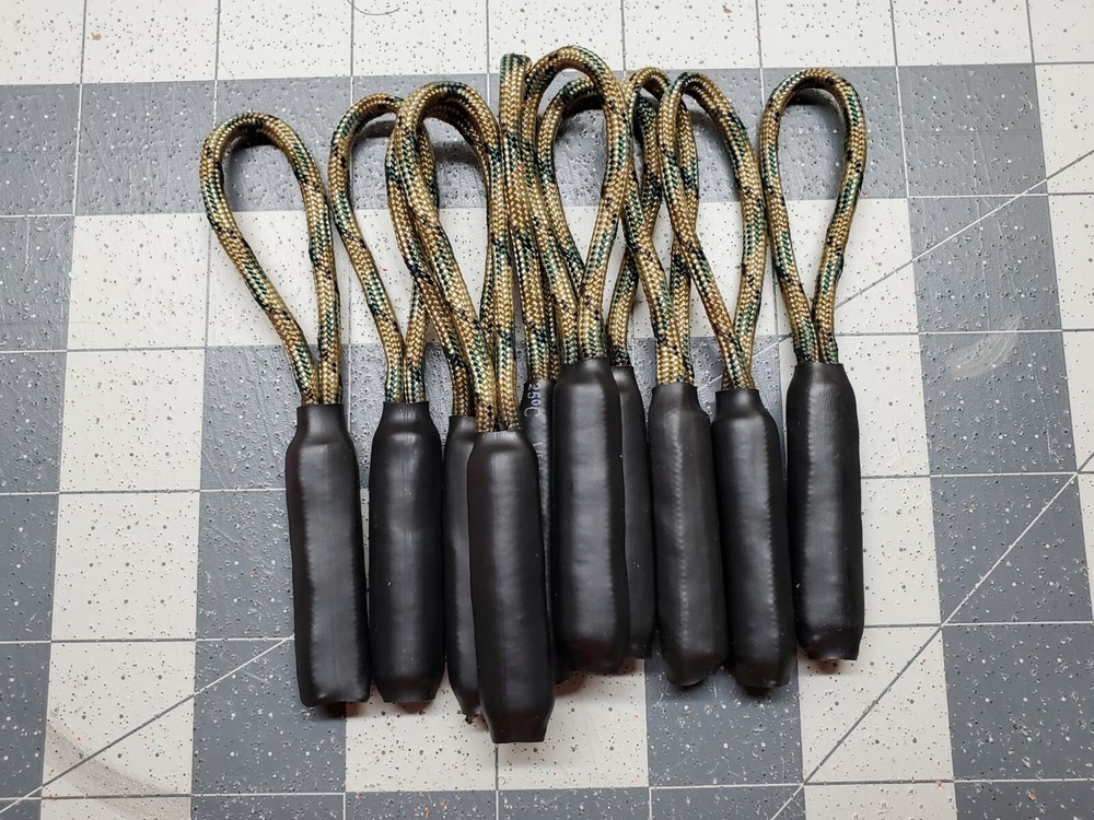 BushCraft Fire Starter Zipper Pulls