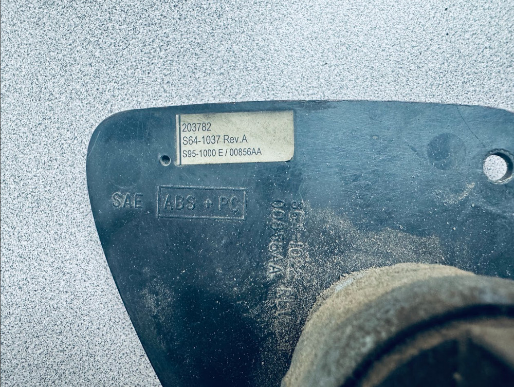 Kenworth T2000 Ignition Panel Dash Panel (NO KEY) P/N S64-1037