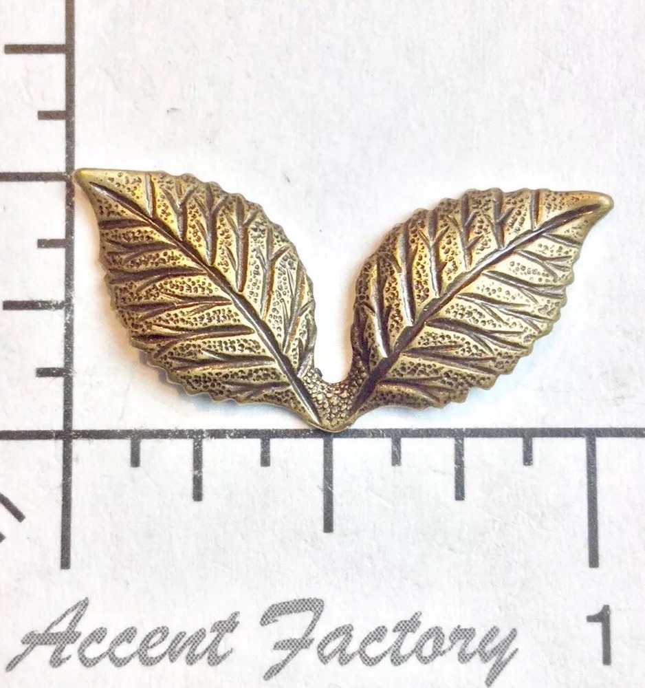 31833 - 3 Pc Double Leaf Jewelry Finding Brass Oxidized