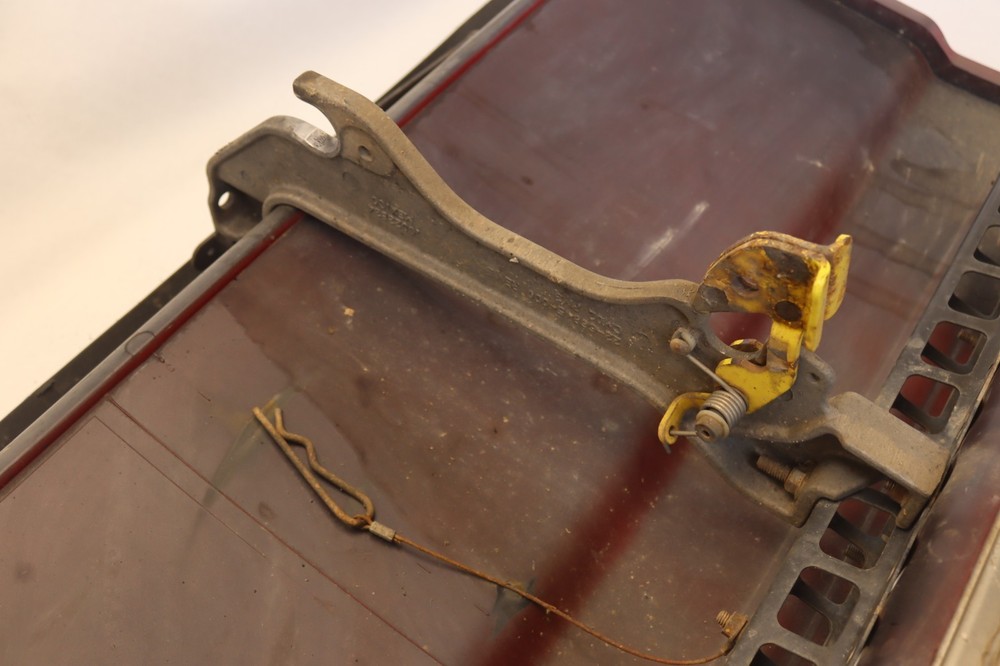 2008-2017 FREIGHTLINER CASCADIA 125 LEFT FORWARD FAIRING STEP FRAME PANEL OEM