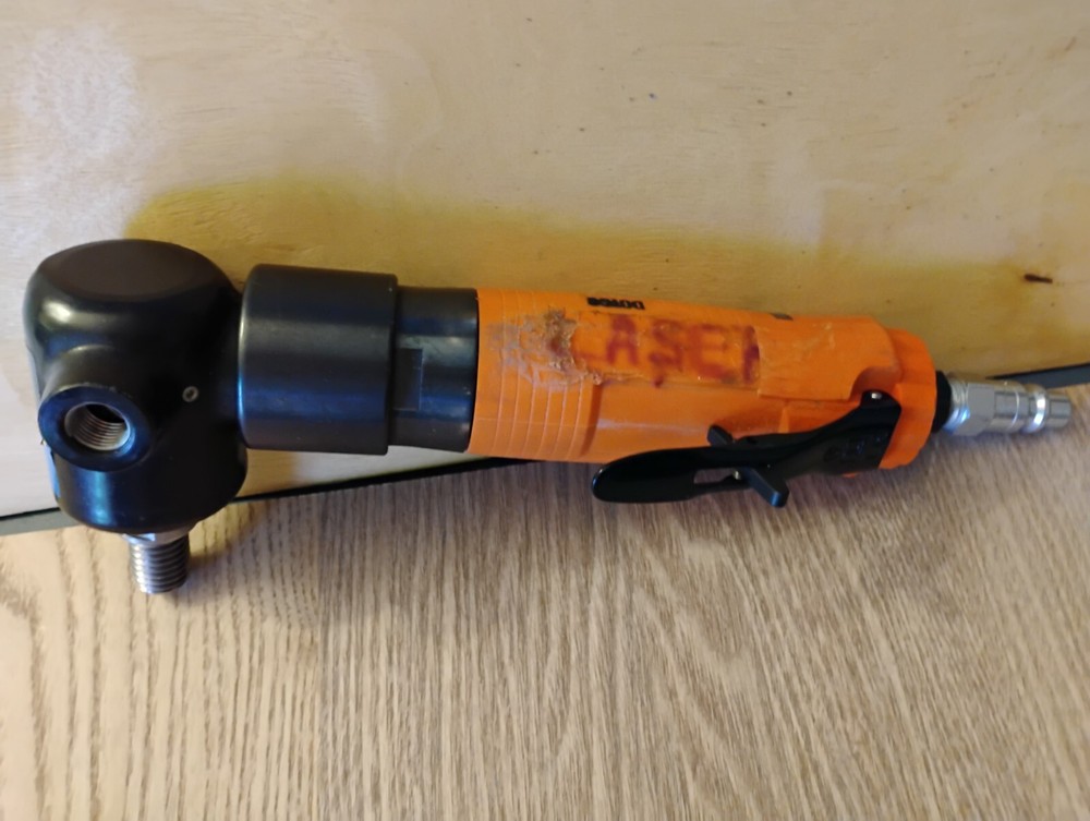 Dotco pneumatic right angle Buffer Sander 10L2251-80 9000 rpm