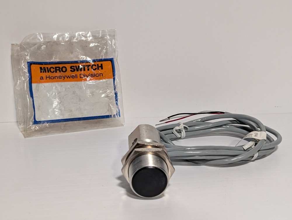 Honeywell Microswitch FYCC8E2 Proximity Sensor