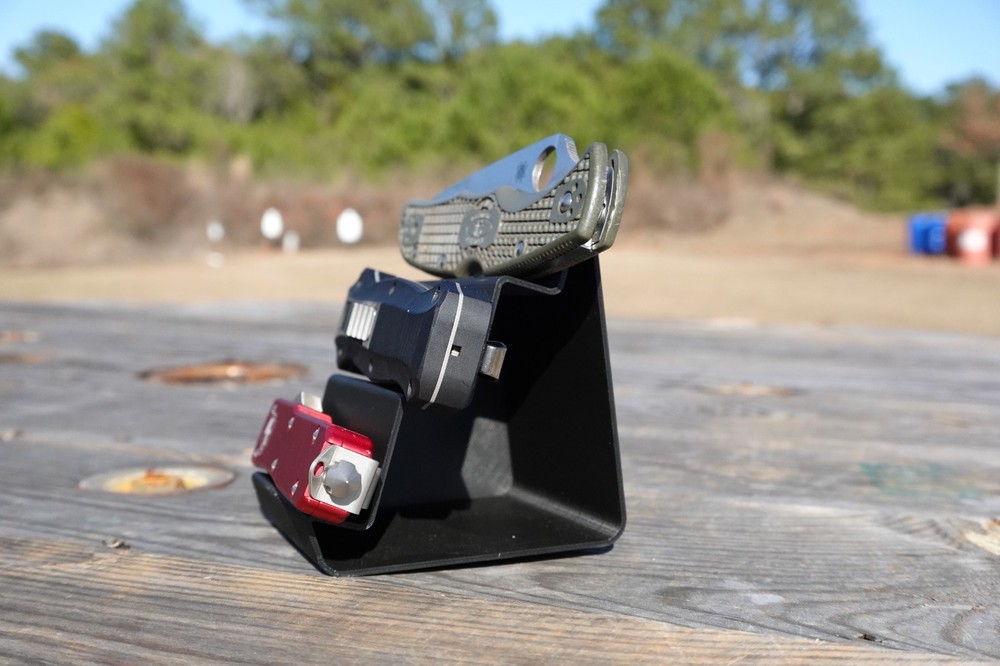 Knife Display Stand (3 Kinfe Capacity)