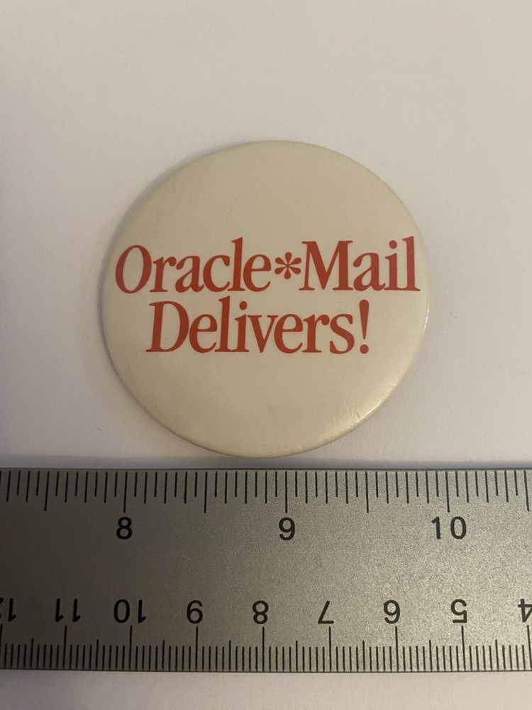 Oracle Mail Delivers! Pin Back Button P189