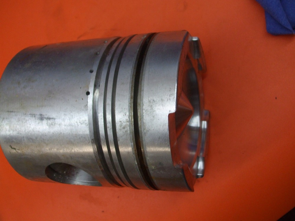 KORODY COLYER N3051554 piston Huge Piston unknown ,