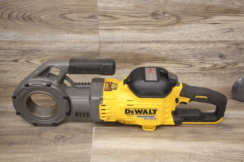 DEWALT Flexvolt 60V Max Pipe Cordless Threader (DCE700) TOOL ONLY