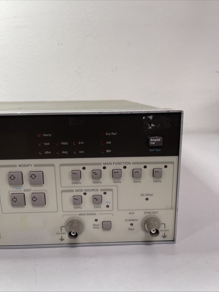 HEWLETT PACKARD HP 3325B
