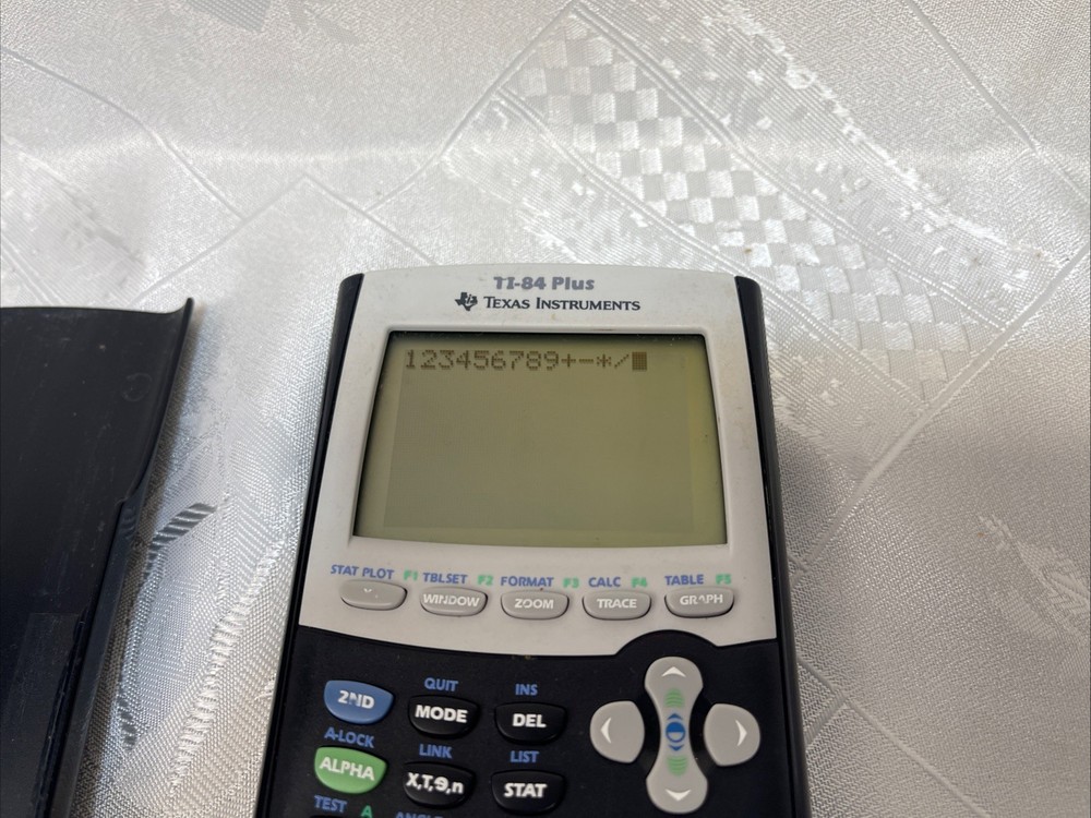 TEXAS INSTRUMENTS TI-84 PLUS GRAPHING CALCULATOR CLEAN CONDITION!