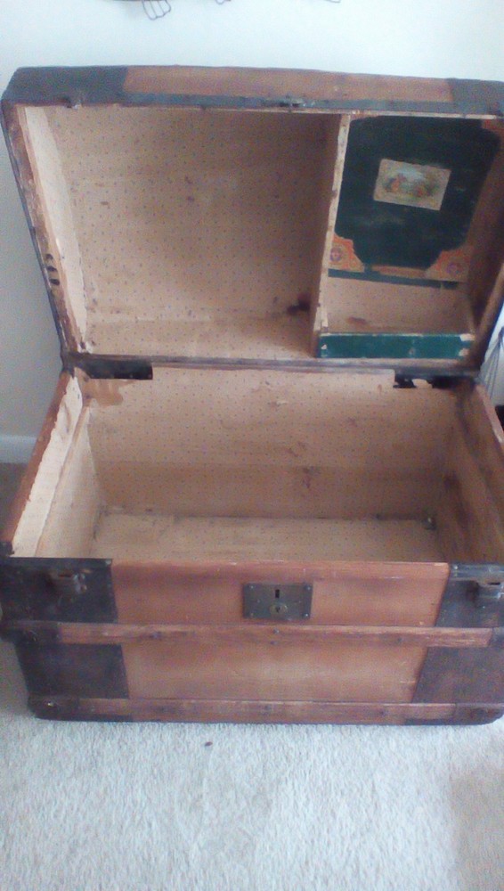 Barrel Top Antique Trunk Original Condition