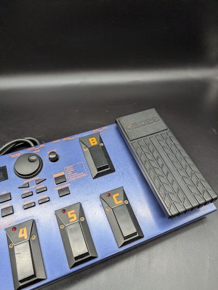 Boss GT-5 Guitar Multi Effects Processor Pedal Board Tested Working Japan Used