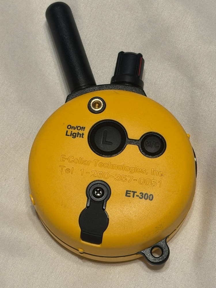 Used Off Leash K9 Training Mini Educator ET-300 E-Collar Remote Transmitter only
