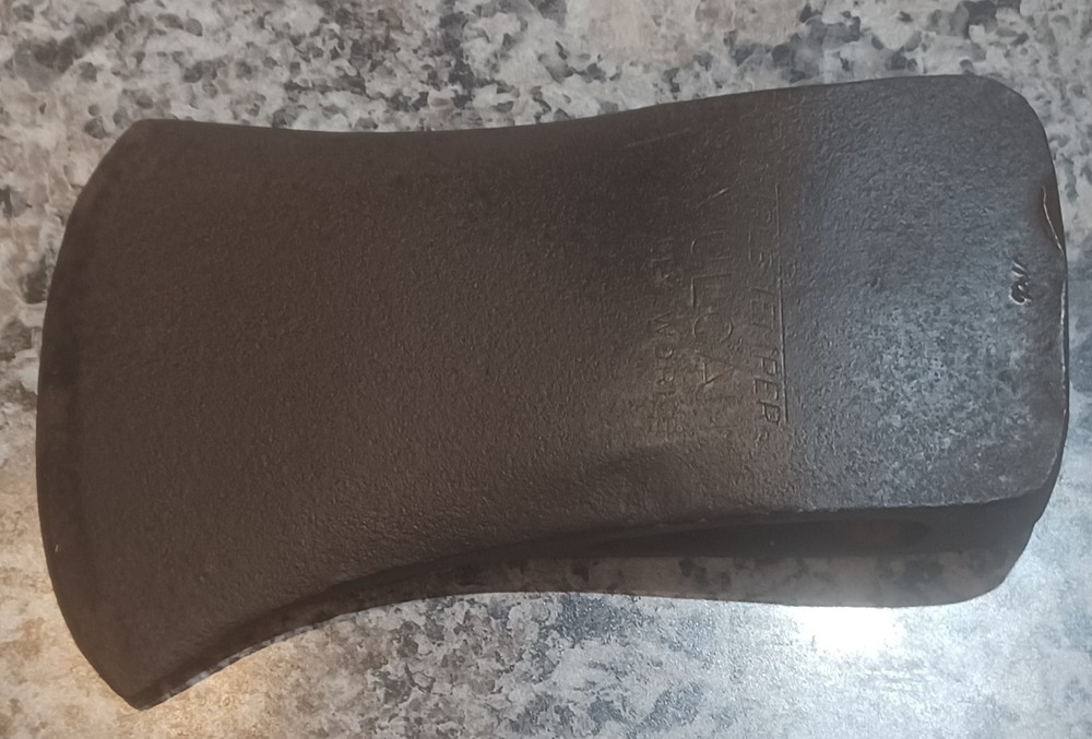 Vintage True Temper Kelly Works Vulcan 3.5 Lb. Single Bit Axe Head- Nice Pattern