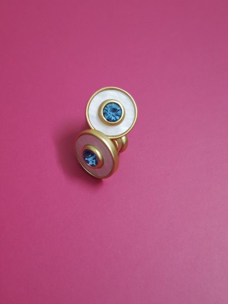 Julie Vos Colette Circle Stud earings