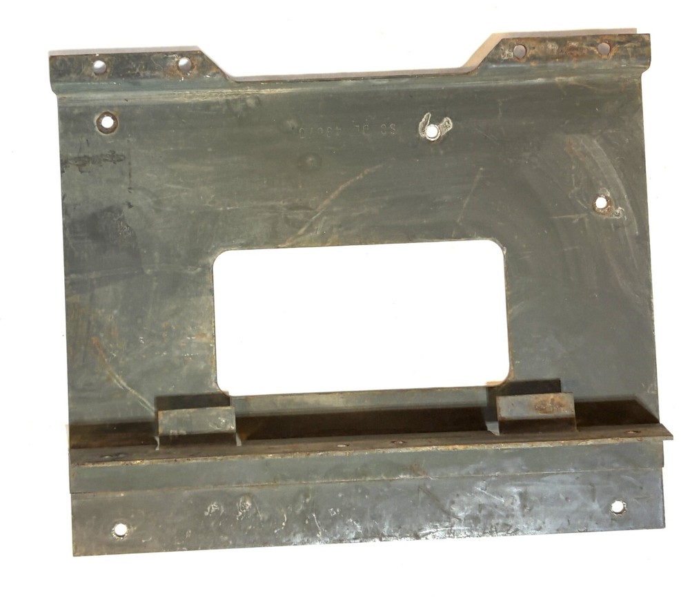SC-DL-48676 SPONSON PLATE FOR M-151 MUTT USED