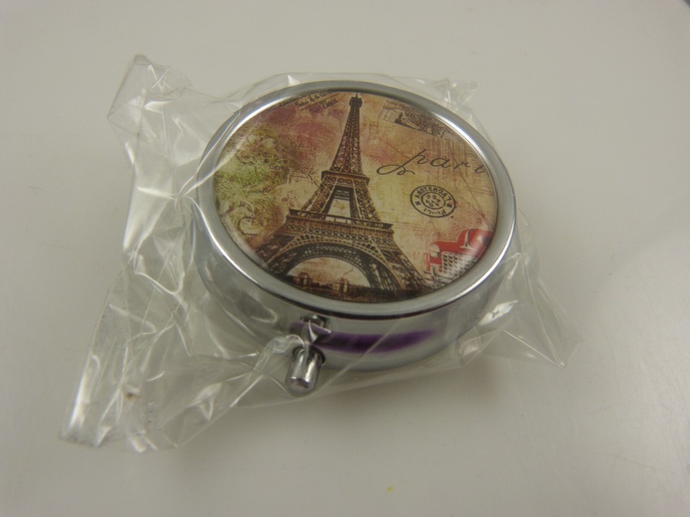 pill box Eiffel Eifel tower Paris metal 3 compartment pretty container