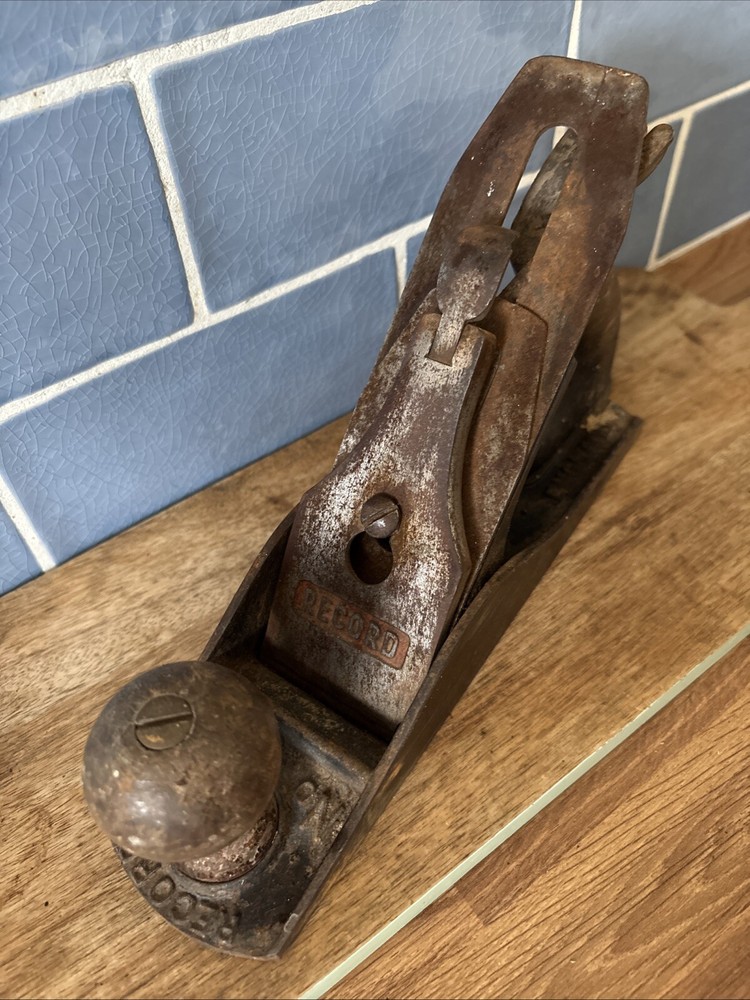 Record No 04 Carpenters Plane - Please Read - (Lot1)B3)