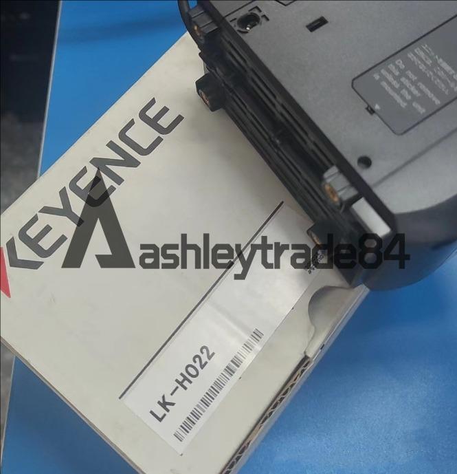 One New KEYENCE LK-H022 Laser displacement sensor