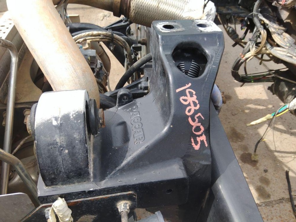 For 2020 KENWORTH W990 CAB MOUNT,BRACKET Right , MS