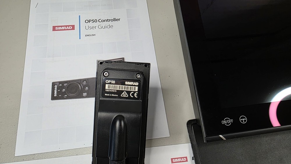 Simrad NSO16 evo3 + OP50 Remote Controller 16” MFD Chartplotter – Complete Set.