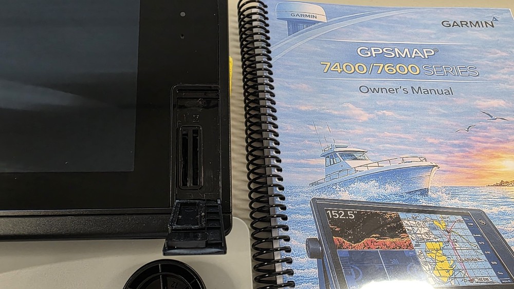Garmin GPSMAP 7608 8" Marine GPS Chartplotter – Touchscreen – Complete Kit]